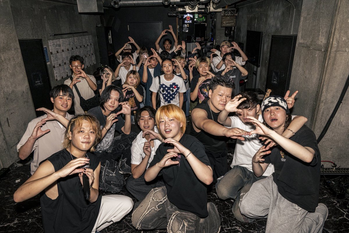 aushin__410's tweet photo. SUMMER PALETTEありがとうございました！！初めての主催で色々不安だったけど、今日という日を迎えて楽しくライブできたことがめっちゃ嬉しかった！またこういうライブやりたいな✨ https://t.co/QjCB3HtA6M