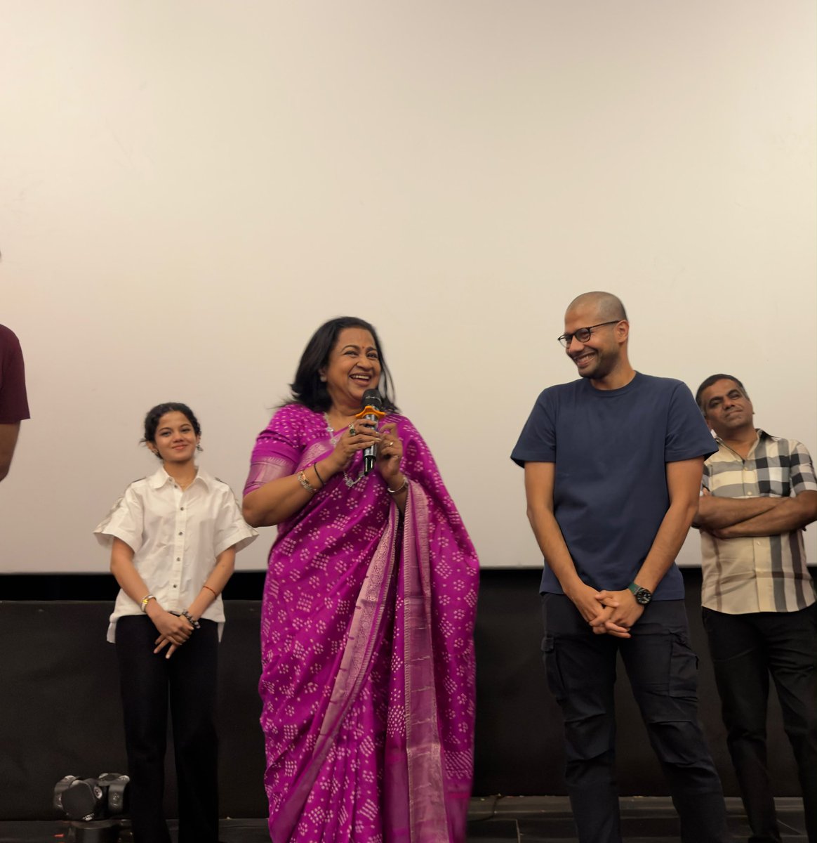 SitharaEnts's tweet photo. A Housefull of Families. 
A Heart full of Happiness. 🫶🏻❤️

Director #VenkyAtluri and #RadikaSarathkumar witnessed the joy of audiences at Kamala Cinemas. ✨

The love for #VishwanathAndSons is truly heartwarming ❤️‍🔥 

#BlockbusterVAS 
#BlockbusterVishwanathAndSons https://t.co/yaMF9ZIEVD