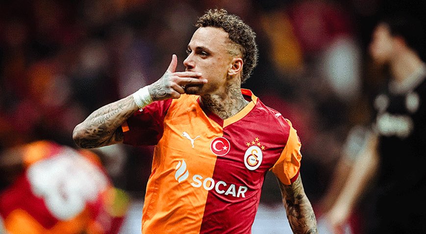 emre12372's tweet photo. 😳 AYNI FUTBOLCU İKİ KULÜPLE BİRDEN ANLAŞTI!

Transfer piyasasında oldukça ilginç bir gelişme yaşandı.

Hollandalı futbolcu Noa Lang
hem Galatasaray hem de Ajax ile kişisel şartlarda anlaşmaya vardığı öne sürüldü.

Oyuncunun kulübü bonservis istiyor.

#galatasaray https://t.co/LCdEp9gbOB