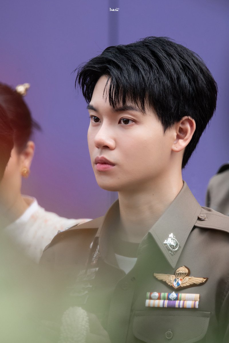 doubleminee's tweet photo. หล่อขึ้นเยอะแบบกระโดดดึ๋งจริงๆนะ 😲🫪 https://t.co/F3S6GmRFwg