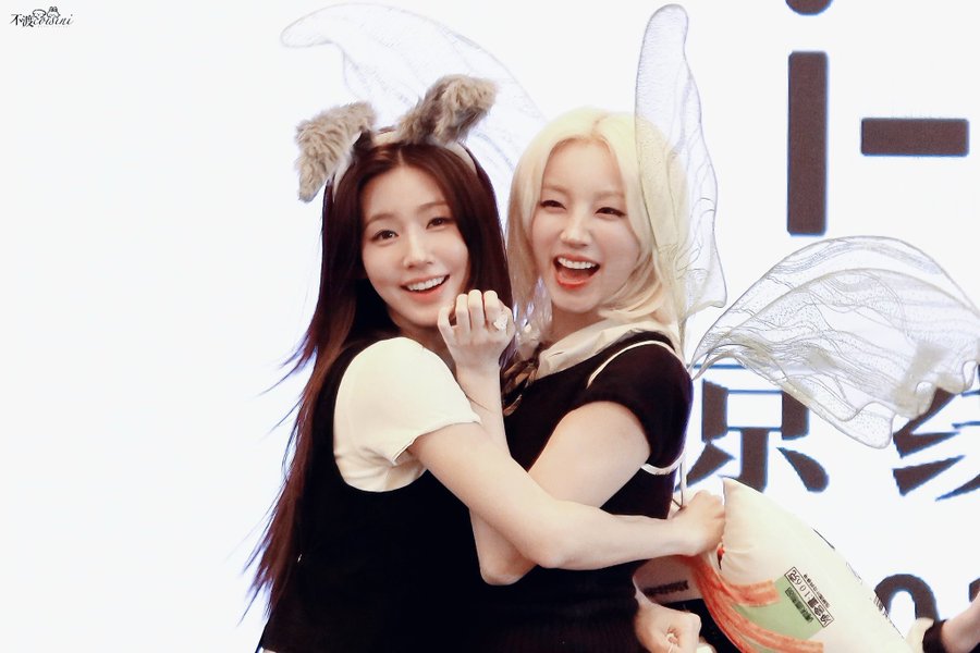 GIDLE_BOT_DAILY's tweet photo. #gidle #idle #neverland #여자아이들 #아이들 #네버랜드 #女娃 #kpop https://t.co/E3K35xLCZU