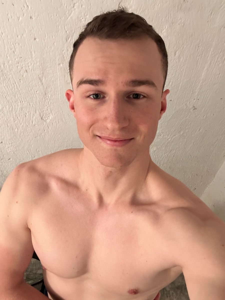 hottestmanx's tweet photo. I had myself convinced I'd behave today… that didn't age well https://t.co/1XTsIF5MW1