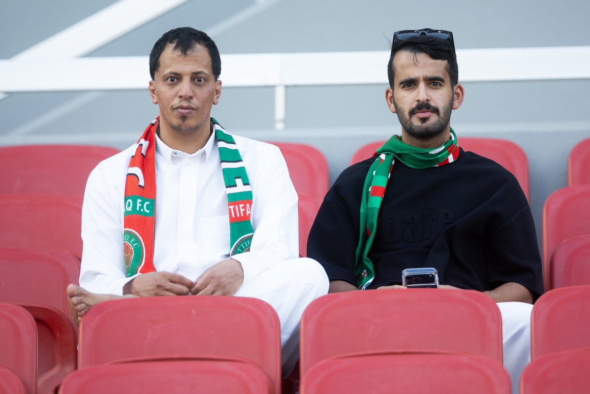 Ettifaq's tweet photo. وين ما كان #الاتفاق .. عشّاقـه وراه 💚❤️👥 https://t.co/OpcWHvkDQA