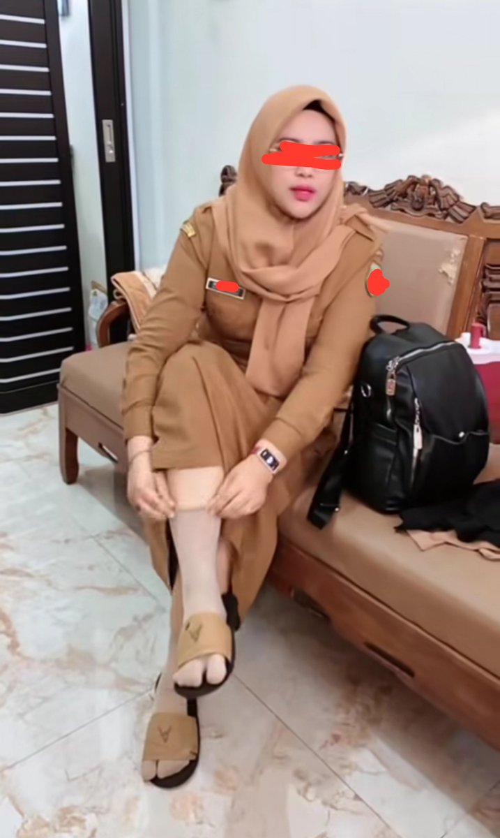 Ahtalepsy's tweet photo. Skandal yang kalian cari
https://t.co/2AHZQtuqZM

Ruang tamu jadi saksi
https://t.co/ZLmUn4xejS

Kirain polos ternyata pro banget
https://t.co/78nqSnLC9H

Do099y di kantor pimpinan
https://t.co/PISqbE2ZJS https://t.co/150leLQdIh