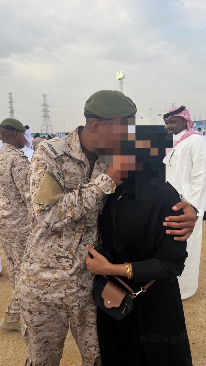 ii7u10's tweet photo. ❤️جالسه اعيش اسعد لحظات حياتي❤️ https://t.co/yrzjPOt8OS