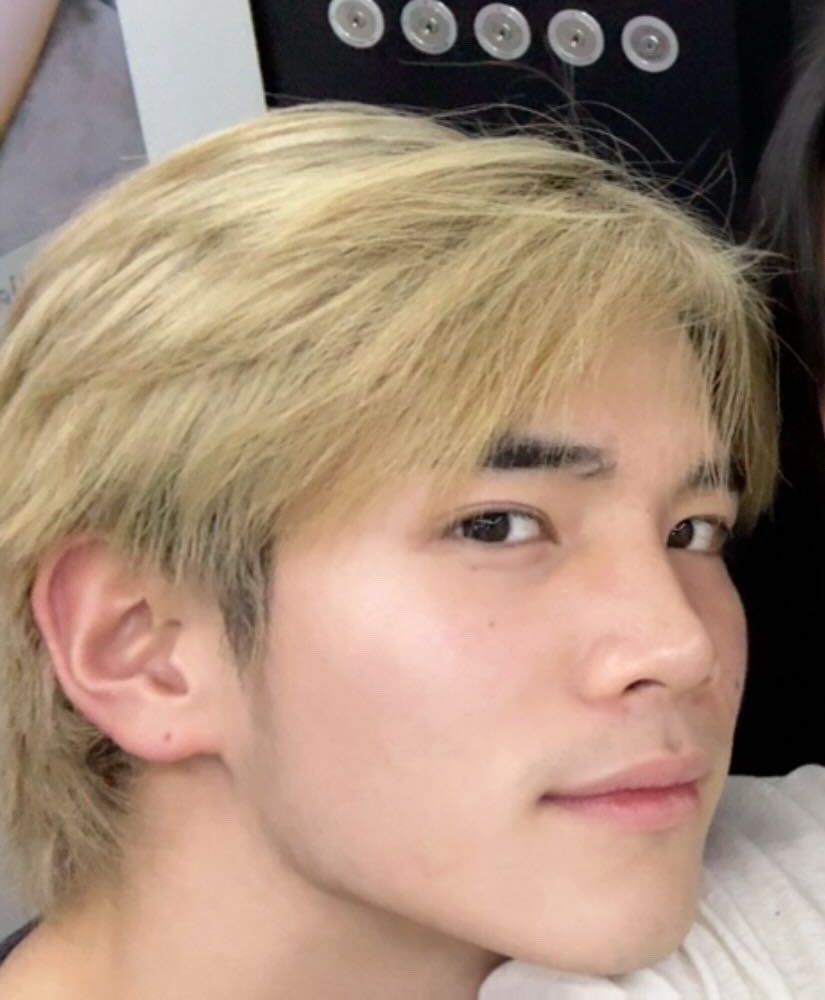 fourthcil's tweet photo. stay blonde for a little longer jebal don’t go bald yet please my pretty boy https://t.co/UTulFpORTH