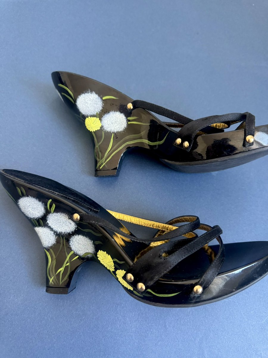Sailwhitney's tweet photo. These S/S 2003 Giuseppe Zanotti hand painted wooden heel just arrived in the mail &amp; I’m OBSESSED! https://t.co/UG2v1ebLAx