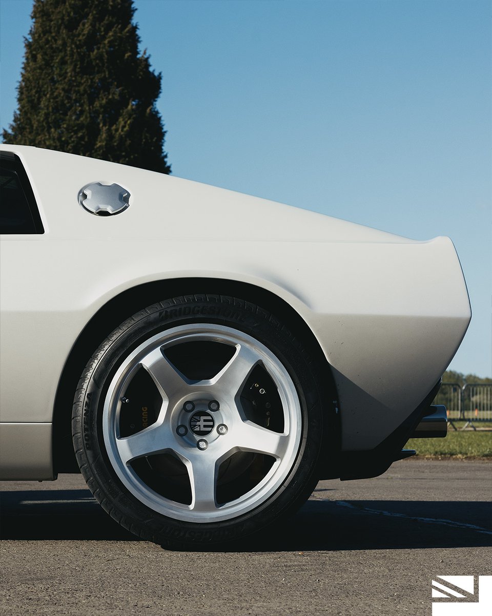 EncorDesign's tweet photo. Every detail has earned its place on the Series 1.

The smallest components often receive the greatest attention.

#Encor #EncorSeries1 #AutomotiveDesign #ItsInTheDetails https://t.co/fUR7QSDbXv