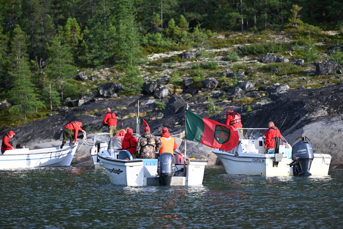 CJOC_COIC's tweet photo. #OpNANOOKTAKUNIQ strengthens CAF awareness across Canada’s Arctic and North. Along Labrador’s coast, Rangers accessed and inspected North Warning System sites, contributing to awareness of Canada’s northern approaches. 🇨🇦
📸 Capt Aaron Niles https://t.co/Ar8Y09Ww7O