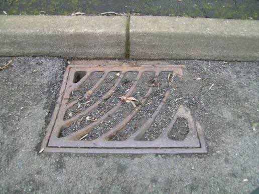 MarkHeath45's tweet photo. Lots of rain expected tonight folks.

So tomorrow expect, flash floods, riverbanks broken, houses and buildings flooded.

And guess what it will all be down to?? 

You guessed it………..

BLOCKED DRAINS !! 
And don’t be brainwashed into believing, it is down to climate change! https://t.co/T7kZBEed7k
