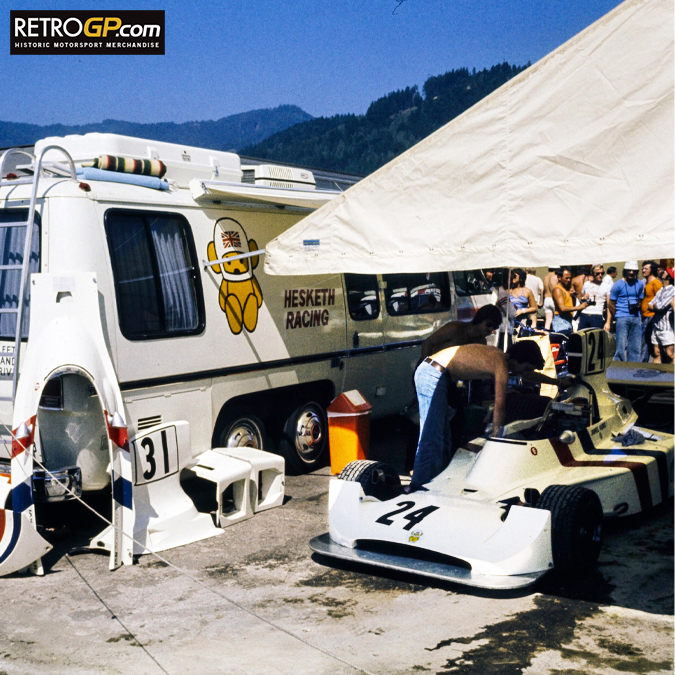 RetroGP_Store's tweet photo. How times have changed. Hesketh Racing prepare for the Austrian GO #OTD 1974. It turned out a good day for the little team from Towcester in their 10th GP as constructors with Hunt bringing the 308 home in 3rd.
https://t.co/JWXwPeoP0Z
#HeskethRacing #jameshunt #F1 https://t.co/WYLnkprH6a