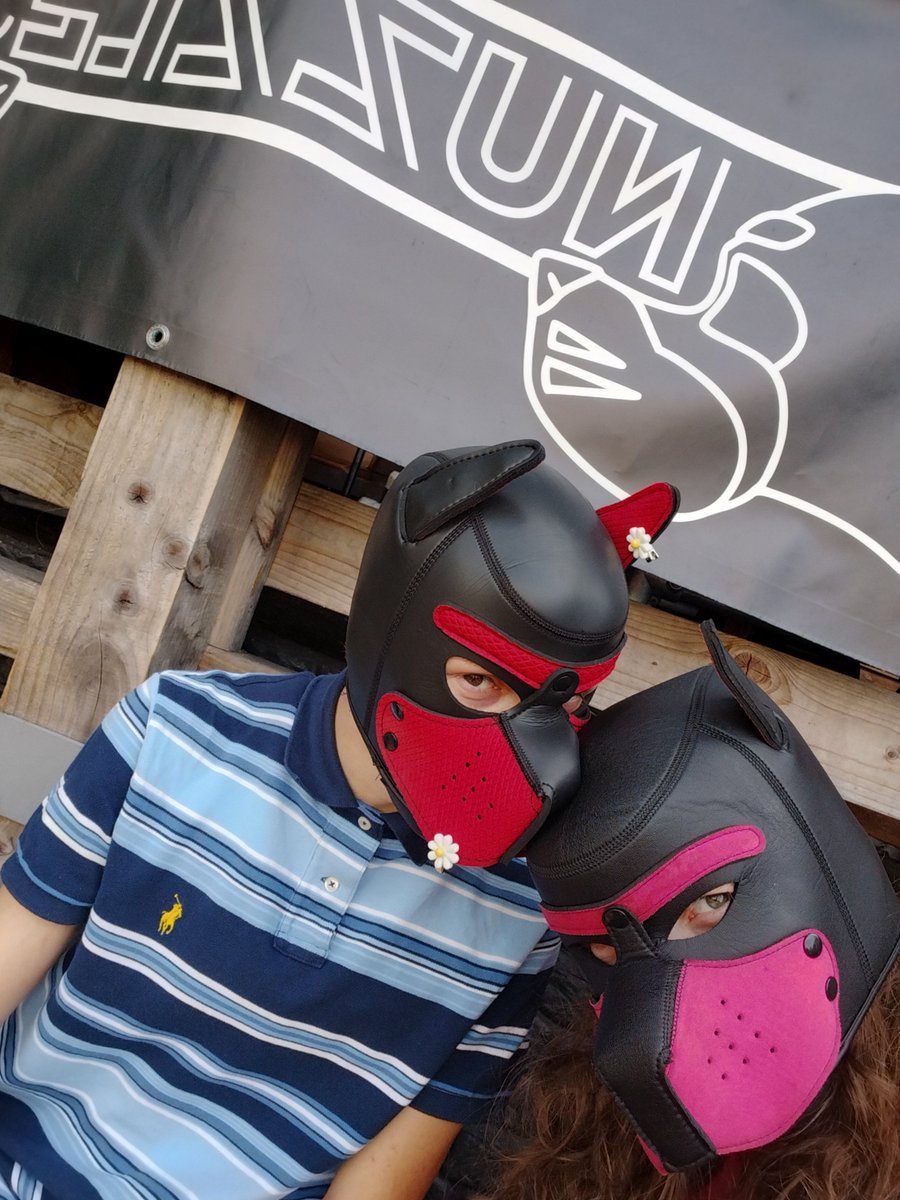 PupRosePupMason's tweet photo. We had a lovely time at our first Nuzzles, there were so many cool pups 🐾💕
#pupplay #gaypup https://t.co/ugXHcMCHny