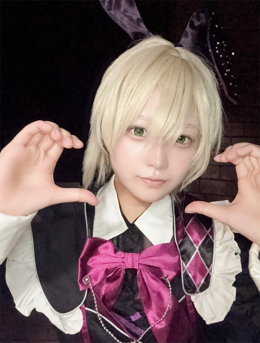 Ryui0507's tweet photo. #白鳥藍良コスプレ
光強すぎてメイク飛んでます🥲 https://t.co/xX1iaJdzAT