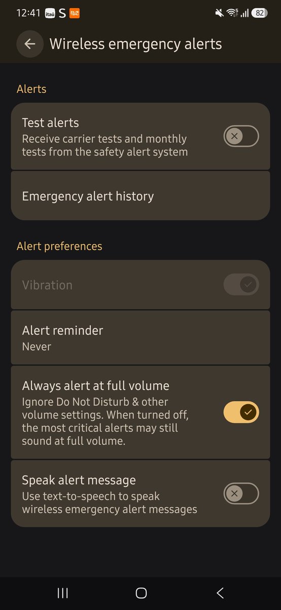 GiovaVivas's tweet photo. @Lawyer21 Me pasó una vez que tembló acá, pero hay una opción en Android para que igual suene aunque tengas el celu en silencio (esa que está tickeada "always alert at full volume") https://t.co/nOxrmYHyRS