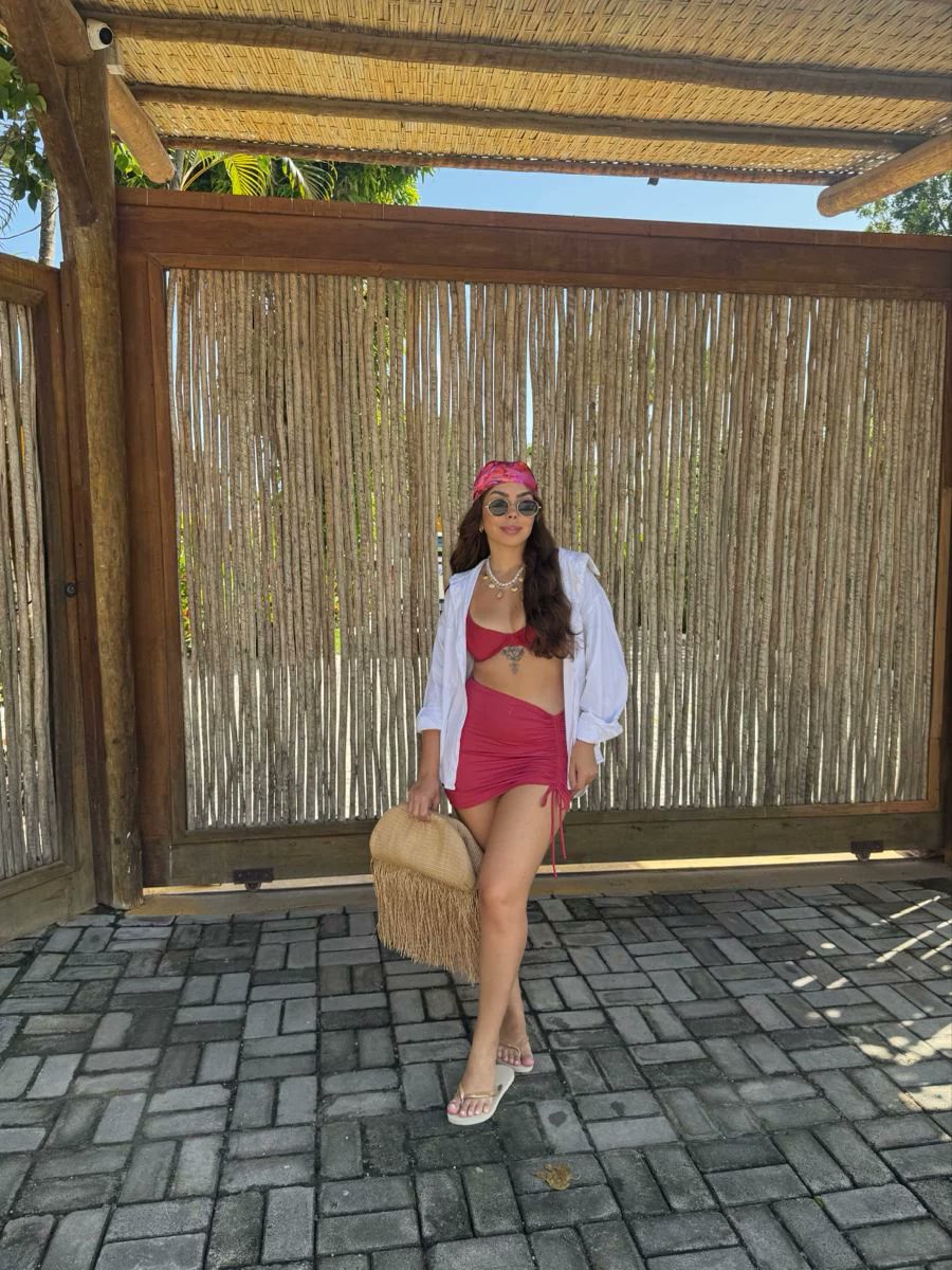 Annax396_'s tweet photo. A mysterious girl knows mystery makes her unforgettable, just watch her shine 👑 https://t.co/Da09eXRncS