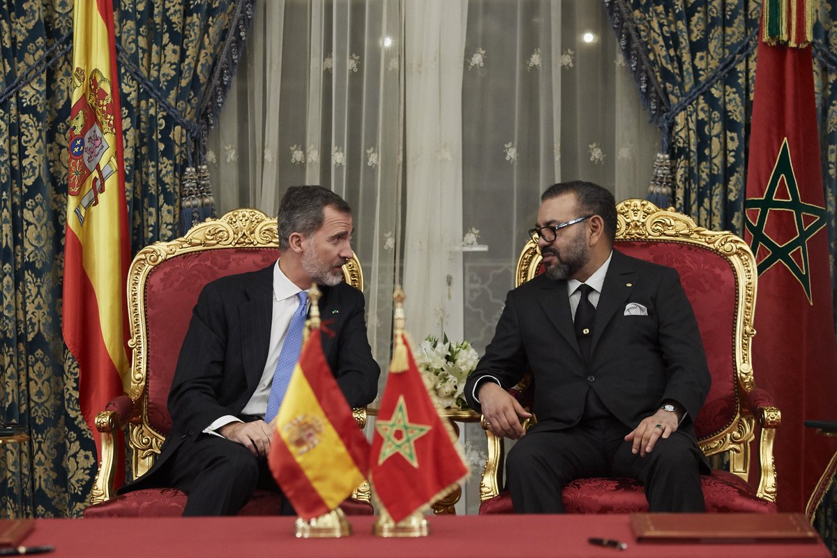 MilitaryDz's tweet photo. تستعد #إسبانيا 🇪🇸 لردع #المغرب الأقصى 😳 

- التلفزيون الإسباني يقول أن حكومة سانشيز تدرس إعداد "خطة طوارئ" ضد المهاجرين غير شرعيين في سبتة و مليلية
- تحضر مدريد حزمة من العقوبات ضد الرباط
- من بين العقوبات وقف إمدادات الطاقة في إعادة تصدير الغاز
- ضرائب جديدة على تحويلات مالية!! https://t.co/BsEt7YKwvv