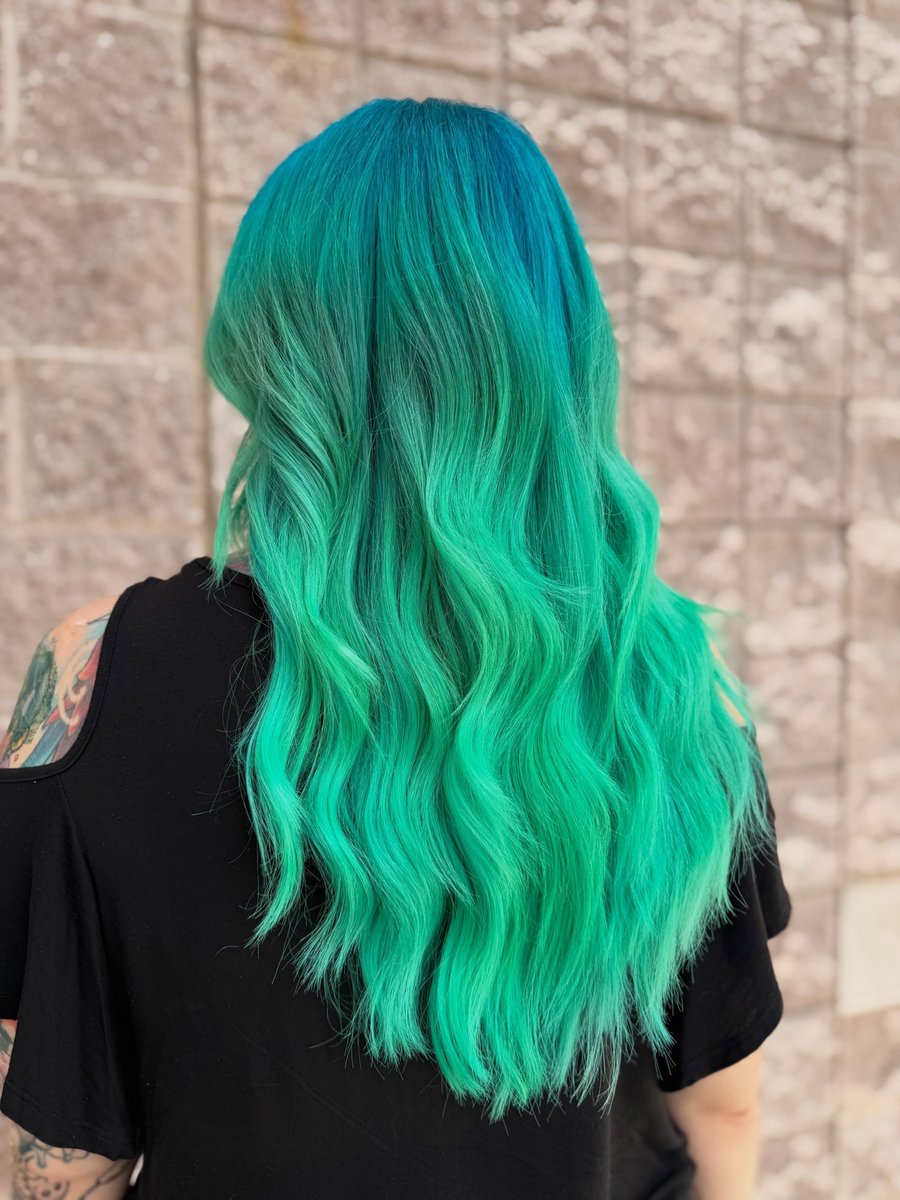 arcticfoxcolor's tweet photo. @mianicolebeauty created this look using Aquamarine and Space Cowgirl. π¬β¨
https://t.co/5nyTgQSEpU
#ArcticFoxHairColor #AFVivids #AFAquamarine #AFSpaceCowgirl #Vegan #Crueltyfree https://t.co/iIDuOf9E7Z