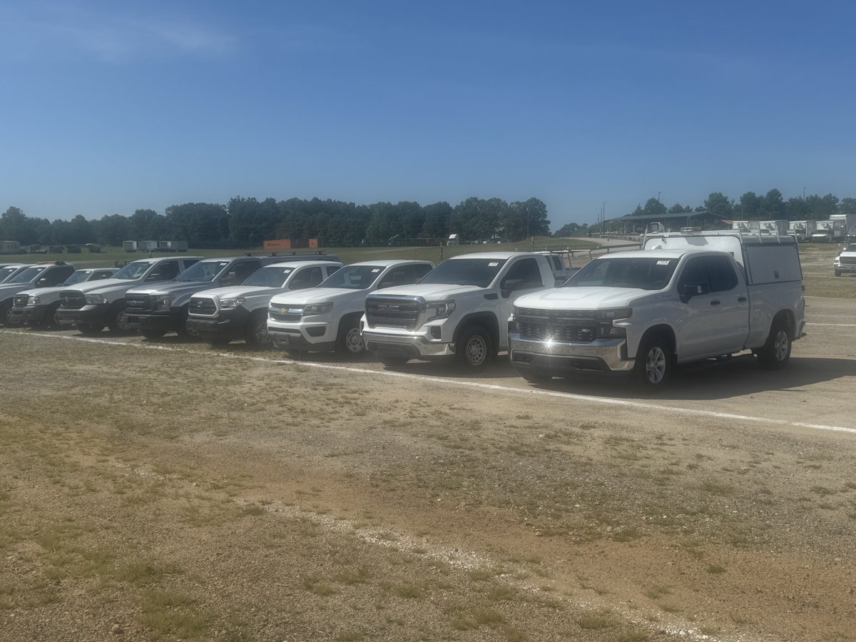 JMAuctioneers's tweet photo. 🚨 (20) FLEET PICKUP TRUCKS just rolled into the East Coast Construction &amp; Transportation Auction! 🛻🔥
Featuring 2016–2020 Chevrolet, GMC &amp; Ford pickups with various specs. Don’t miss your chance to purchase these well-maintained fleet trucks!
👉 https://t.co/tnmWP9mp6d https://t.co/99uCr9hnee