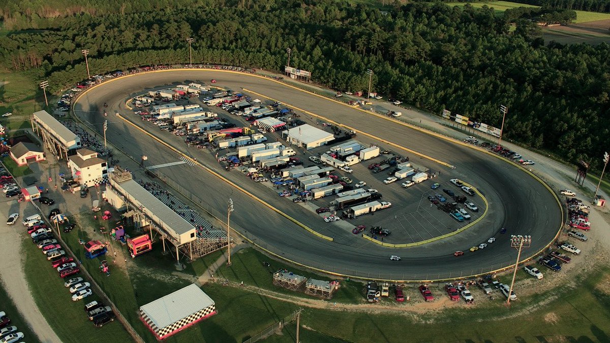 therepave's tweet photo. North-South Shootout Heads to Southern National Motorsports Park for 2026

More on this year’s North-South Shootout: https://t.co/y8kWErqQza

📷 Jacob Kupferman | NASCAR https://t.co/tqFfJUmGMt