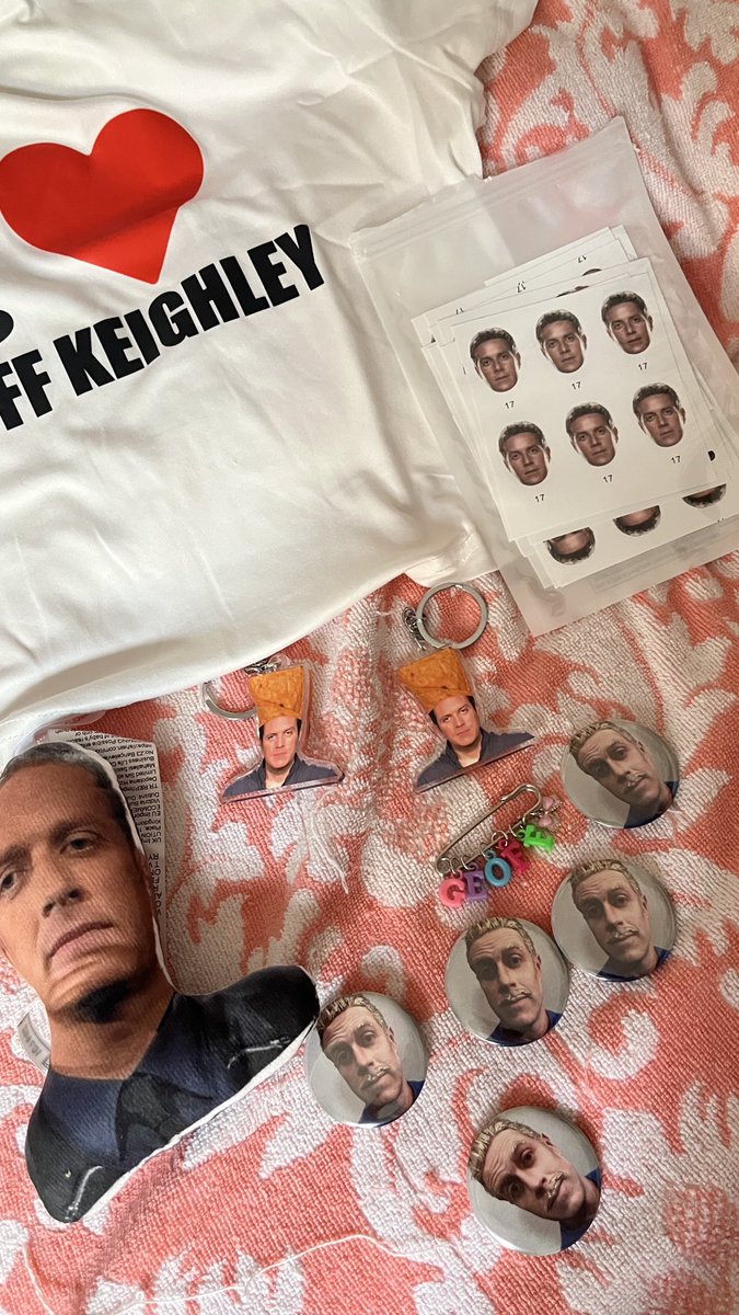 imahyperlover's tweet photo. I might have gone too far with this. https://t.co/o9N4RUDurY