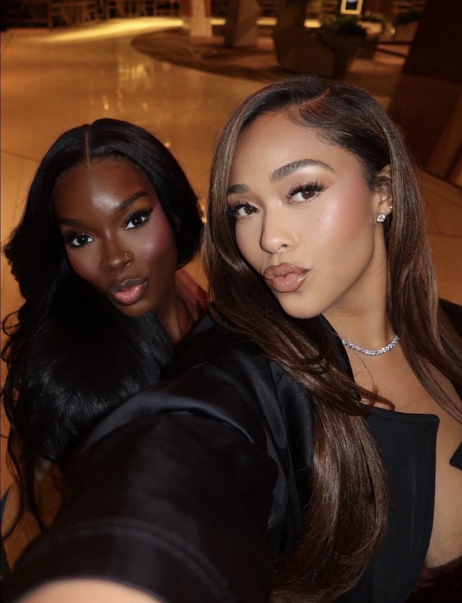 olandriabase_'s tweet photo. The admin team at Olandria Base would like to extend our congratulations to Olandria’s friend, Jordyn Woods, on her recent marriage! 💍🤍

Please take a moment to spread some love to Jordyn and her family in Vogue’s Instagram comments celebrating the happy couple and their beautiful wedding!