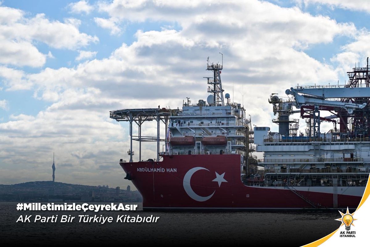 BasalanAyla's tweet photo. #MilletimizleÇeyrekAsır
AK Parti Bir Türkiye Kitabıdır

TCG Anadolu ile denizlerdeki gücümüz arttı, Mavi Vatan’daki varlığımız daha da sağlamlaştı. Türkiye artık kendi imkânlarıyla geleceğine yön veren bir ülke. https://t.co/PpmCd2JYv4