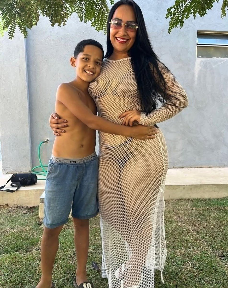 RafPC99's tweet photo. Las más zorras suelen ser nuestras madres, esperando a qie crezca su hijo para cogerlo pero se aguantan con las vergas de sus hijos 🤟💦🍆 https://t.co/WkFnzy03RW