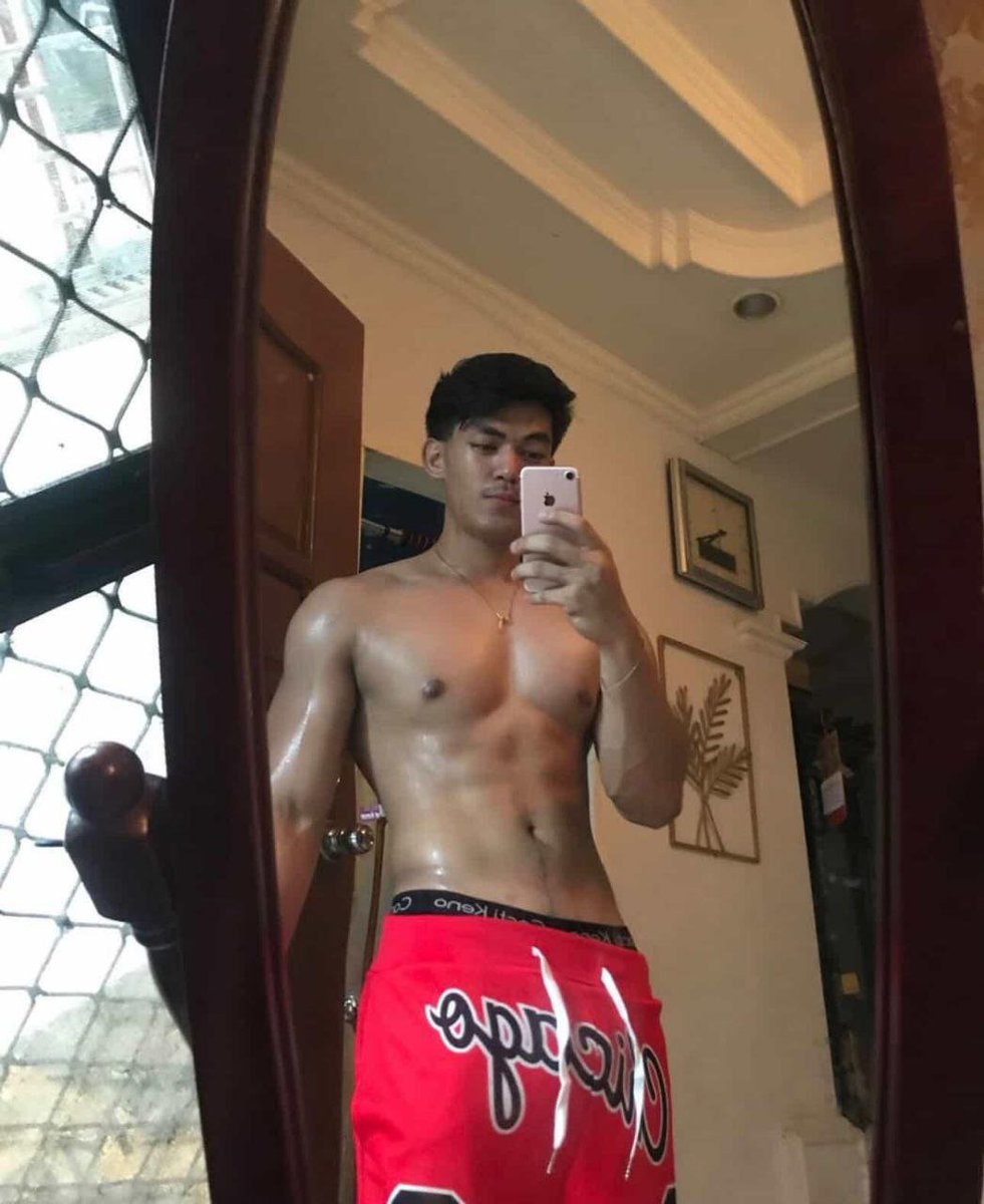 daddydakss's tweet photo. Matigas naba lahat ? 

More nudes / jakul videos for free just register here 👇 

https://t.co/OiPgtdcVe9 https://t.co/gj1UiixYdI