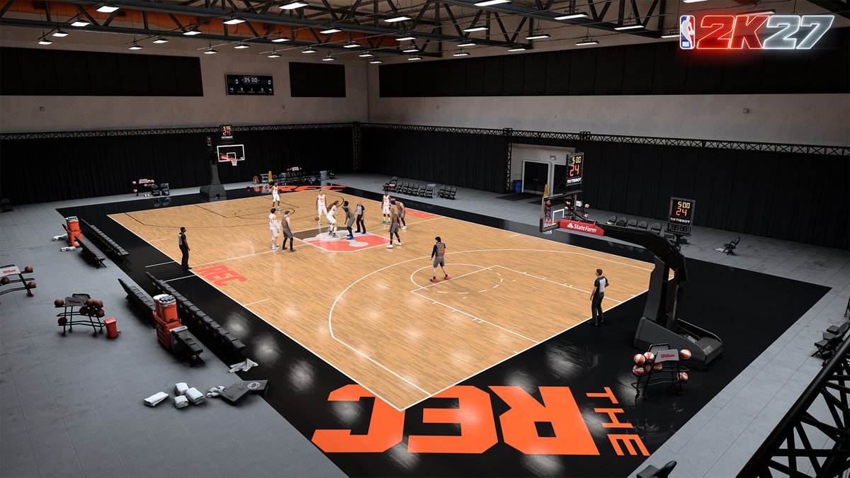 2KDispatch's tweet photo. NEW REC ENVIRONMENTS in #NBA2K27 🏀

Inspired by community feedback, you can now squad up with friends and load into five rotating REC environments:

• Outdoor Court
• High School Gym
• Private Gym
• Crowded Arena
• Season-Themed Venue https://t.co/EWeEn9bw0s