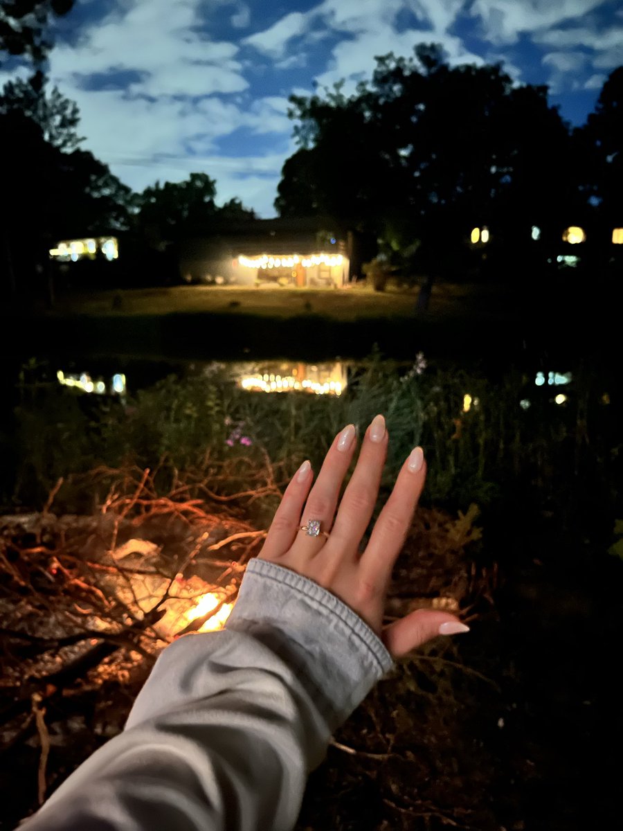 thorku's tweet photo. She said yes! ❤️ https://t.co/3VTjLd37Bj