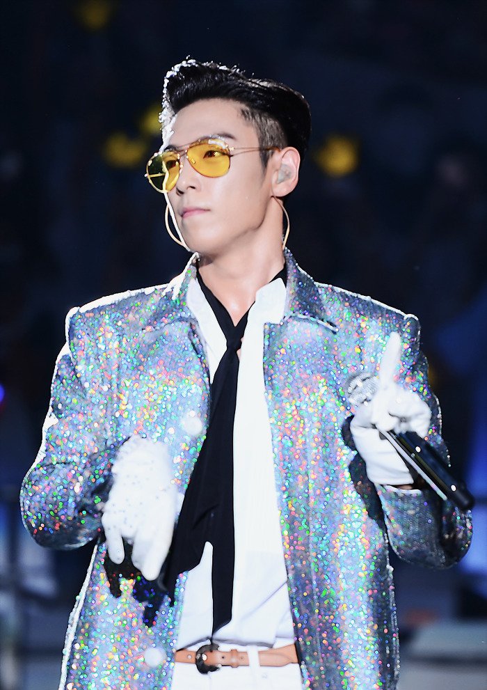 viraltakes's tweet photo. Happy 20th Debut Anniversary to T.O.P! https://t.co/aDA36UHqqd