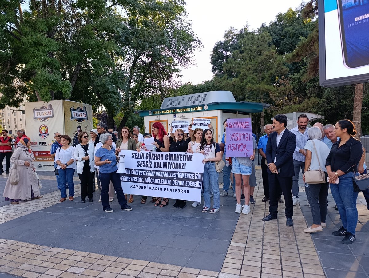 emekgencligi38's tweet photo. 📣 Katledilen Selin Gökhan'ın Hesabını Soracağız!

⚫️ Selin gibi kampüslerde, alanlarda ve evlerde katledilen, şiddete uğrayan bütün kadınların sesini duyurmaya devam edecek ve bu düzeni değiştirmek için mücadeleyi büyüteceğiz! https://t.co/FN6vo5SZdK