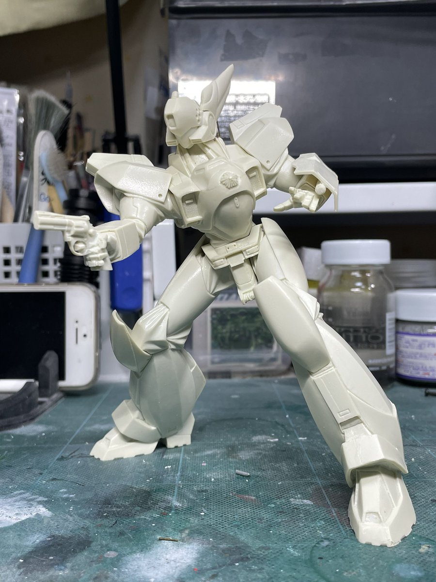 hos_mk2's tweet photo. 恩師に頂いたガレージキットを組み立てる。
#3DSHOW
#速水仁司
#PATLABOR https://t.co/8TzSICwFhd