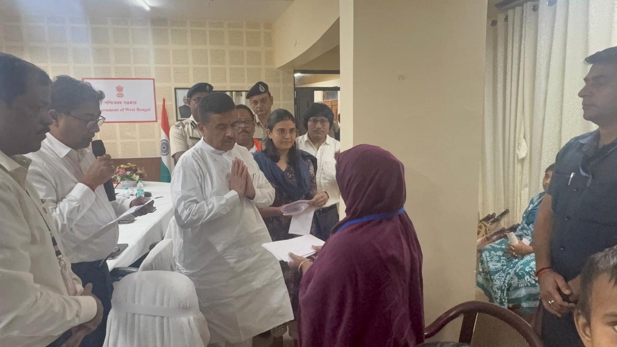 cmowbgov's tweet photo. On June 30, 2026, the State Government stood by the families affected by the fire incident in Haldia.
Today, Hon’ble Chief Minister Shri Suvendu Adhikari visited Haldia and handed over financial assistance cheques to the affected families.
₹25 lakh each was provided to the families of the four deceased, ₹15 lakh to the families of those seriously injured, ₹5 lakh to families of those with minor injuries, and ₹2 lakh to those who sustained less serious injuries.