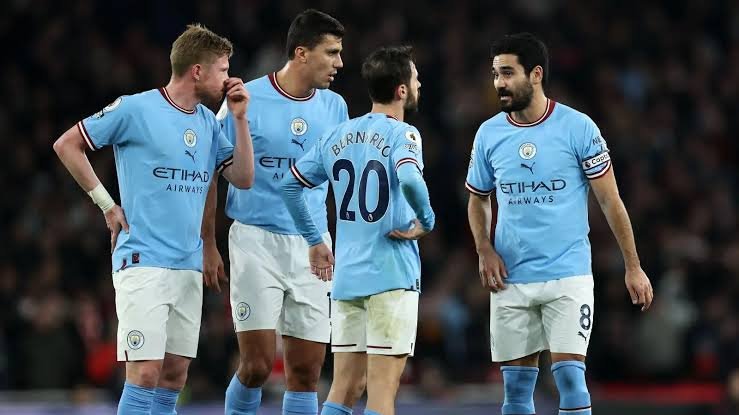 StraightFeat's tweet photo. Will always miss this deadly midfield combo which made any rival team fear &amp; shiver
Watching them play together was a matter of huge pride
Trulely the end of an midfield era for @ManCity 
I wish they all stayed here forever...
Nonetheless
Thanks for everything legends 💙
#Rodri https://t.co/8OcPwDeRfp