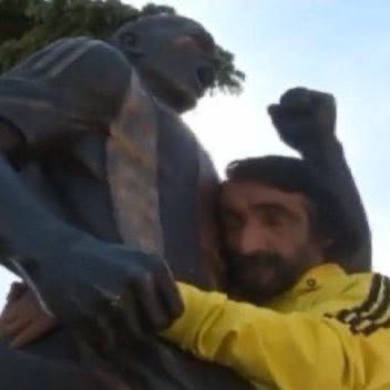 hayvanovic39's tweet photo. @pavlovuss Taymda metalurjici bi kingoya denk gelmek https://t.co/HwubWgo3pf