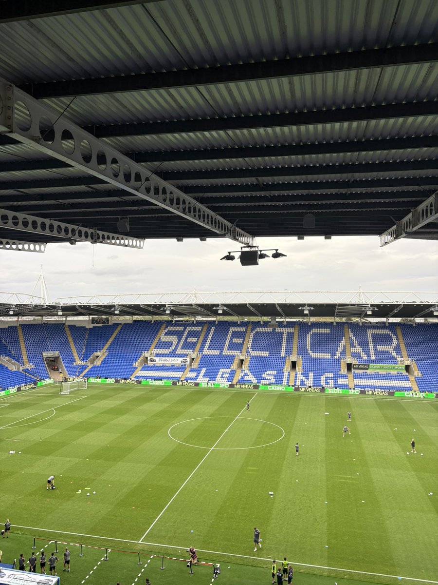 crgracing2015's tweet photo. The opening group game of the Vertu Trophy…

Live commentary Wycombe vs Reading on @WycombeSound 106.6FM ⚽️

I’m joined by @EthanJCrane for co commentary this evening🎙️ https://t.co/qR9eIiz74Y