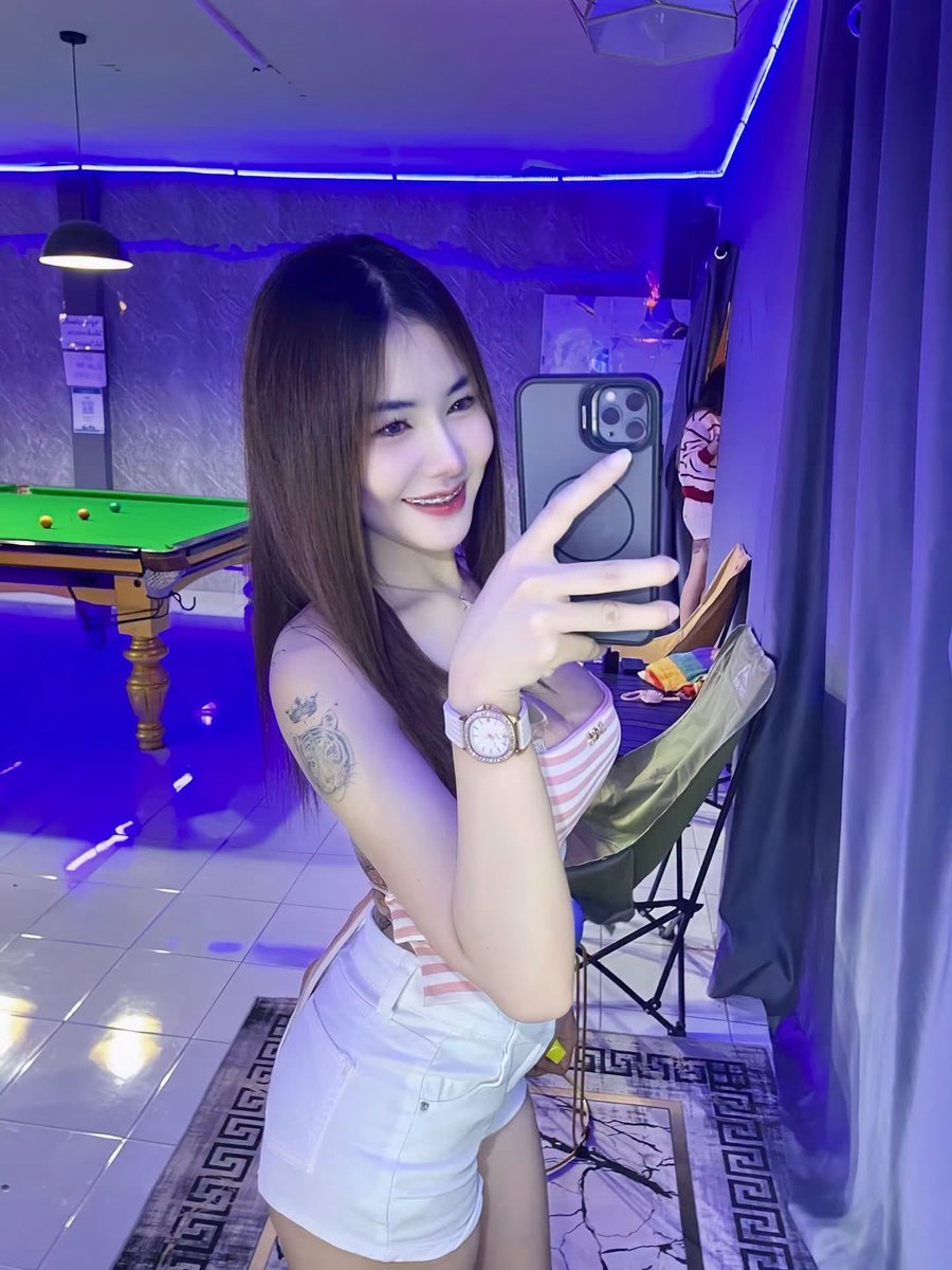 AdolphLasagrwv's tweet photo. โลชั่นผิวหอม นุ่มละมุน🍑
บอกลาผิวแห้งที่ไม่ค่อยนุ่ม
ทาแล้วผิวดูชุ่มชื้น น่าสัมผัส 🧴

เนื้อบางเบา เกลี่ยง่าย
กลิ่นหอมละมุนติดผิว
ทาหลังอาบน้ำคือฟินมาก
🆔miww2004
#สว่างแดนดิน
#พังโคน
#สกลนคร https://t.co/GBmk8iw2yA