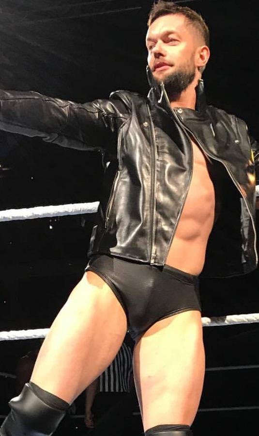 InF3noX7's tweet photo. No surprise but everyone seems to be a fan of Finn's big uncut irish cock 🫣 https://t.co/K7QYoBBxGM