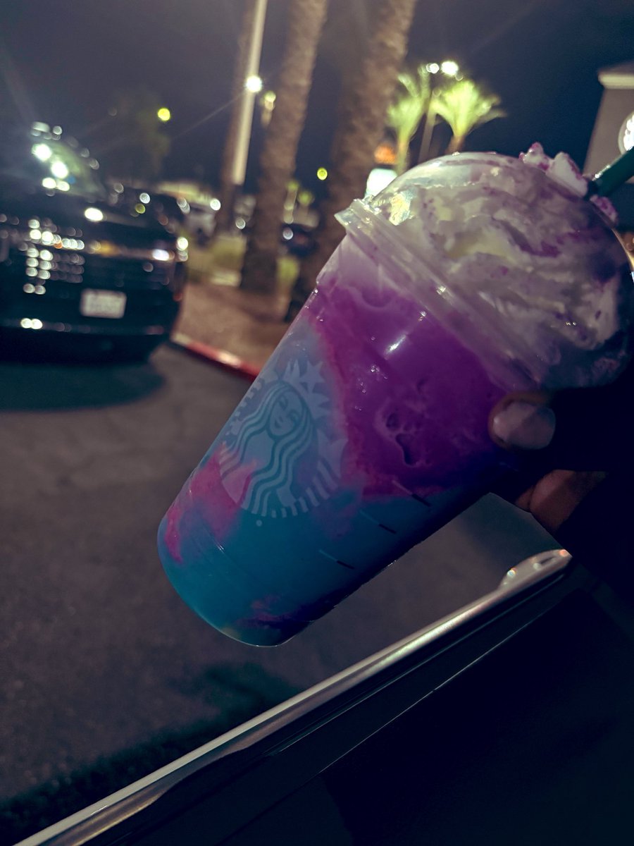 unkownuser523's tweet photo. It was okay, really really sour maybe a little less blue syrup next time Starbucks?!😓 https://t.co/mYjnns1EZZ