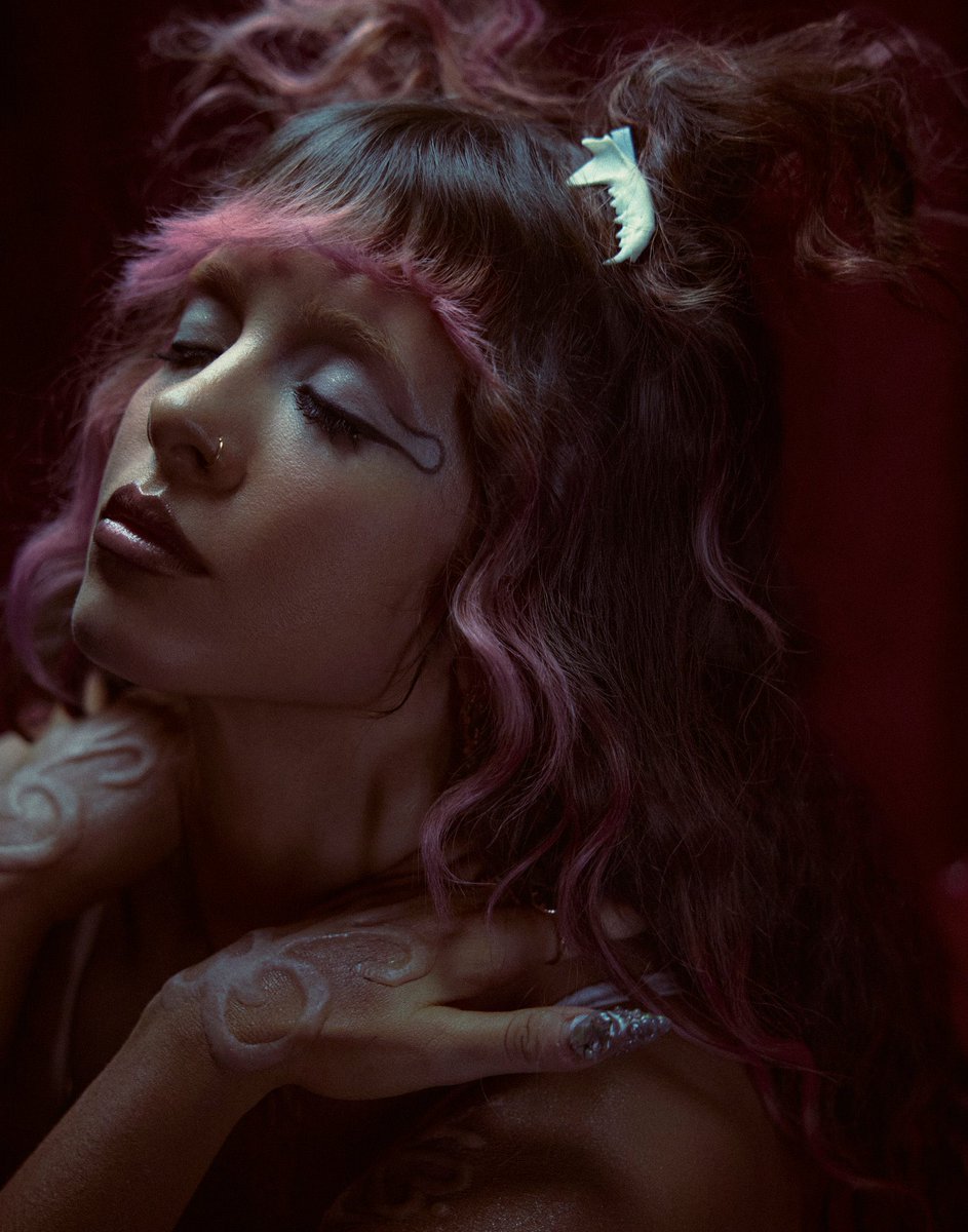 MELSHUB's tweet photo. The goddess Melanie Martinez https://t.co/5DbmDbM4l2