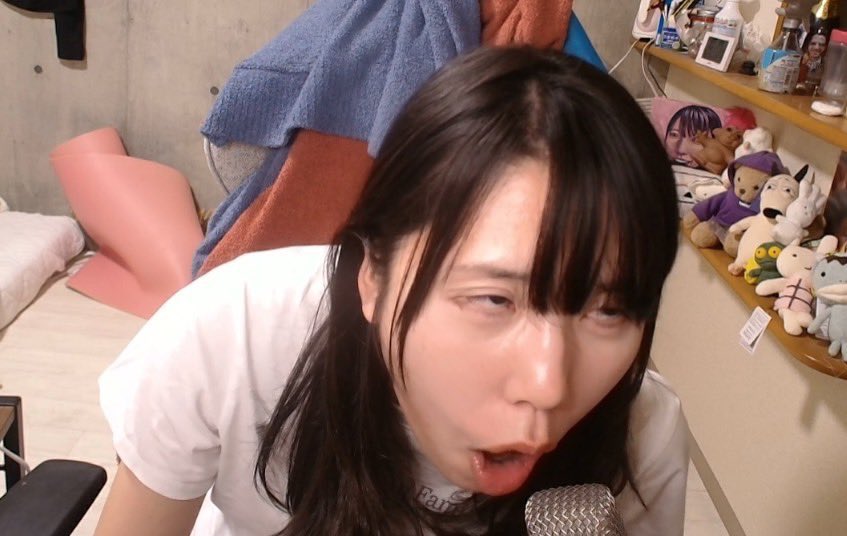 bz_c2chan's tweet photo. @kodukurirobot @aogumo_aho 女⇒子宮降りてきたかも！！！ https://t.co/gPl9KvpPFR
