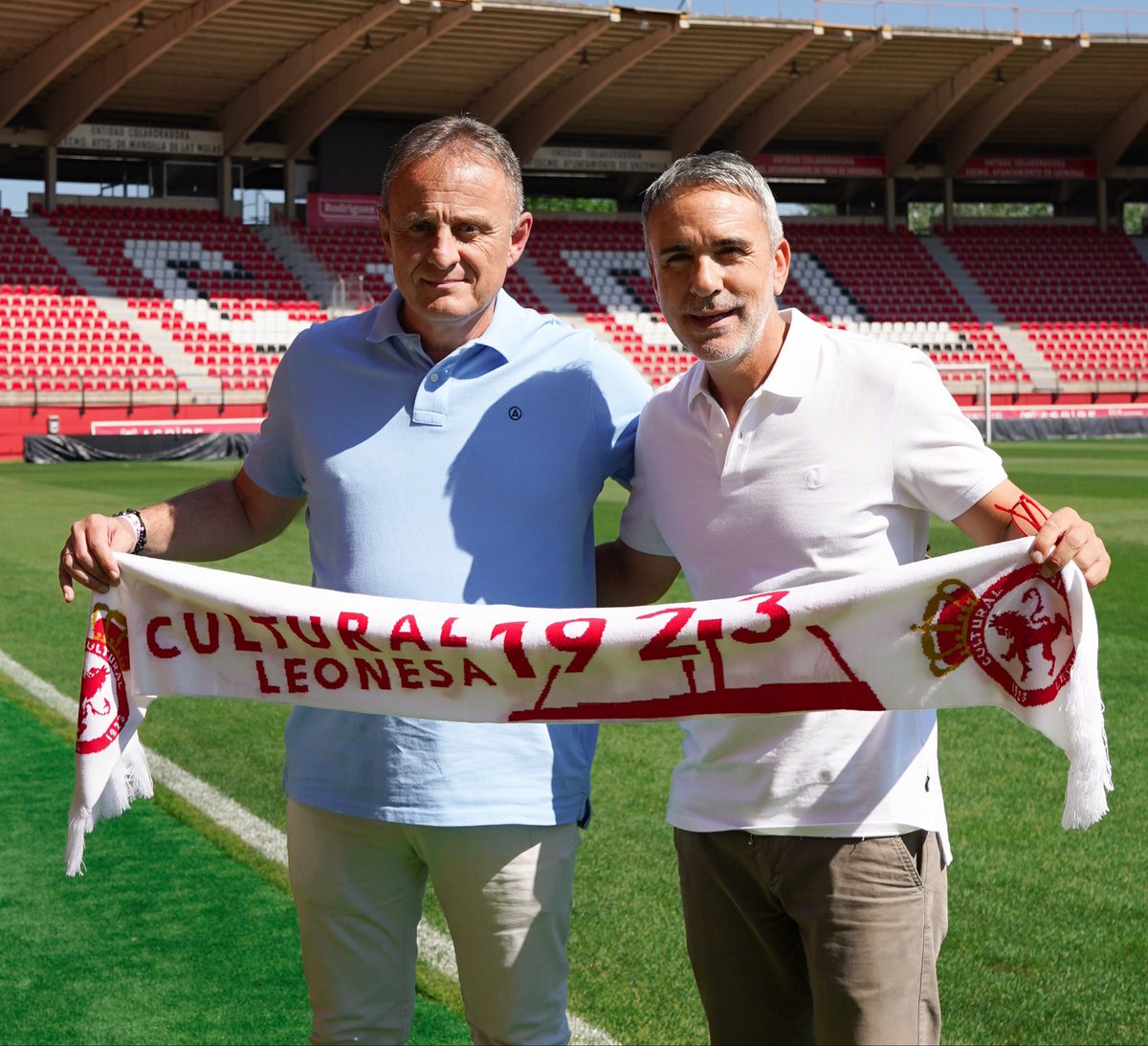 CyDLeonesa's tweet photo. 🤝🏽 𝗔𝗖𝗨𝗘𝗥𝗗𝗢 

Calzados La Alpargata renueva su patrocinio con la @CyDLeonesa para la temporada 2026/27 

Gracias por reafirmar vuestro compromiso con la Cultural una temporada más 

📍 Calle Burgo Nuevo, 4 · León  

#AúpaCultu | #ParteDeMí https://t.co/vTLJNWEXc3