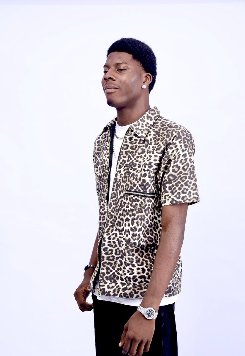 tres_vs's tweet photo. Leopard drip shirt
Designed for stylish casual look 
Elevating your aura https://t.co/sFfDpafsxf