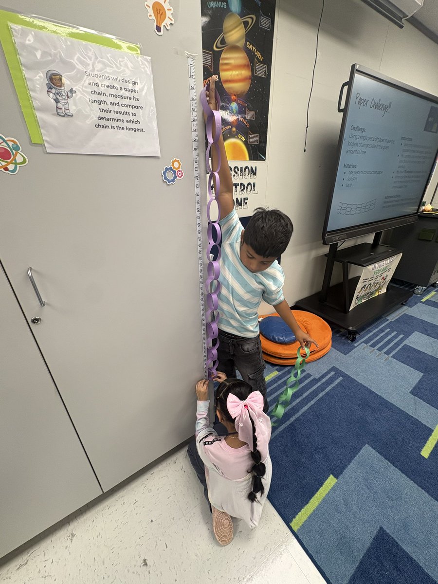pa6miranda's tweet photo. PSA: I LOVE BEING THE STEM TEACHER!!✨@ErmelES_AISD https://t.co/no1srgVlos
