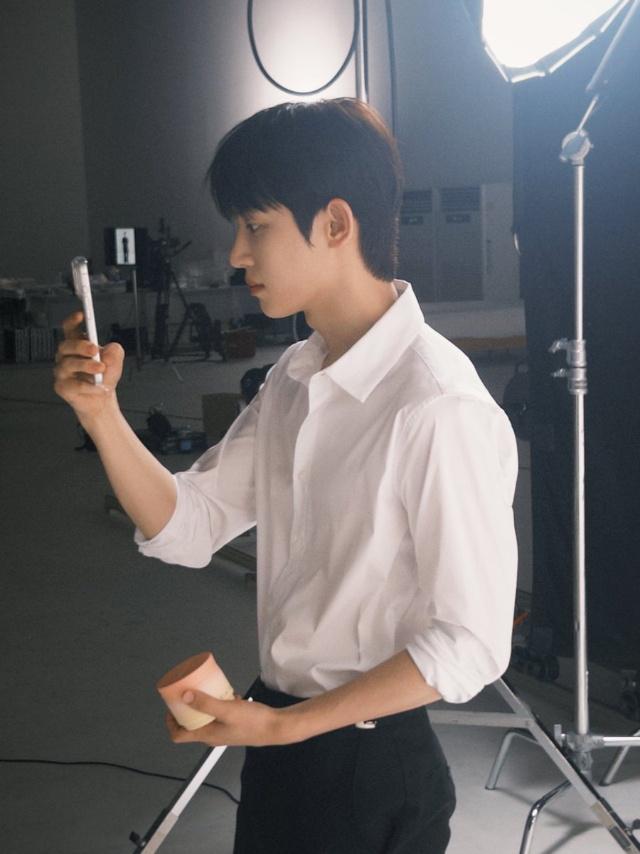 MICHA0009210's tweet photo. 아아 자려고 눈 감았는데 이러기야?
항상 새벽에 이러는 이유가 무엇이니? https://t.co/UDgKAW7ydK