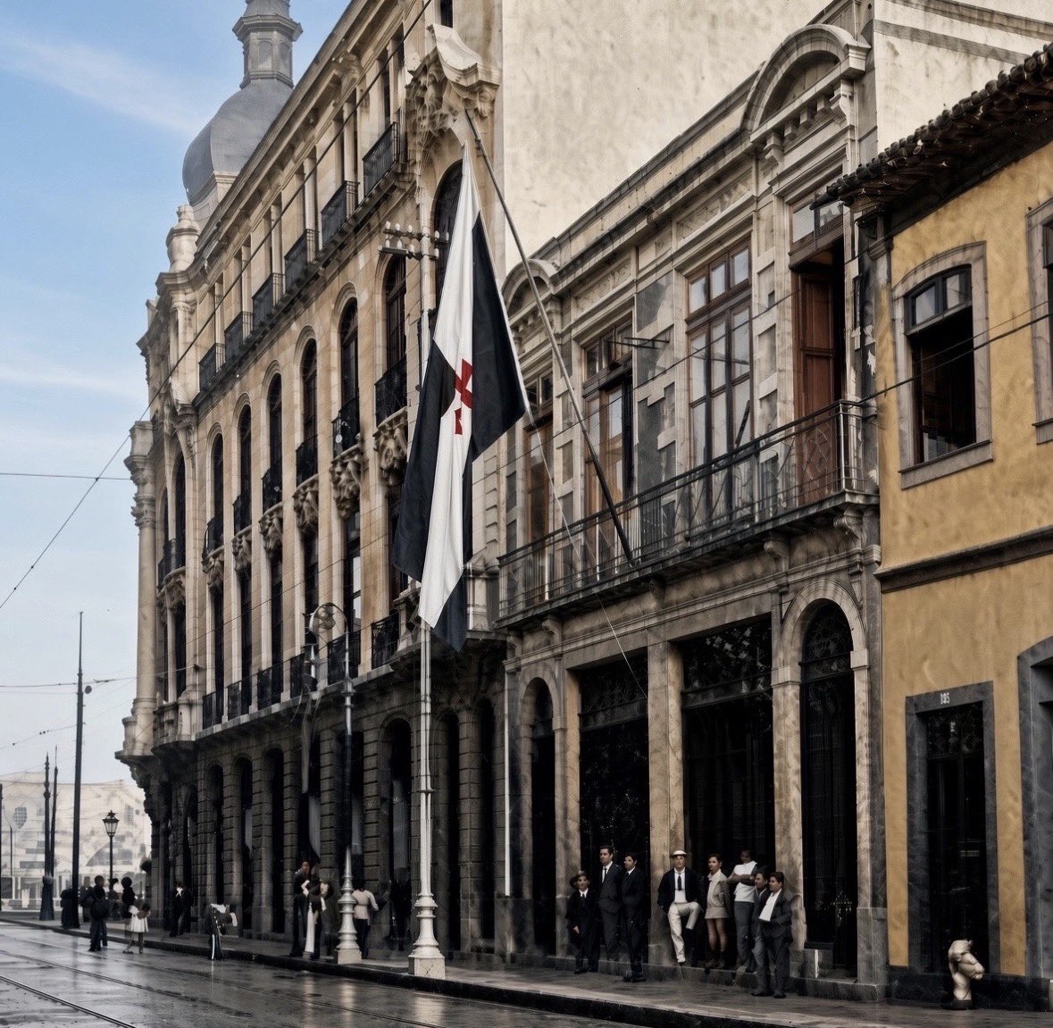 crvghistorico's tweet photo. Em 1915, na mítica sede social da rua Santa Luzia, o Club de Regatas Vasco da Gama dava um passo decisivo: a criação da Seção de Sports Terrestres + https://t.co/JBmBT8rSaL