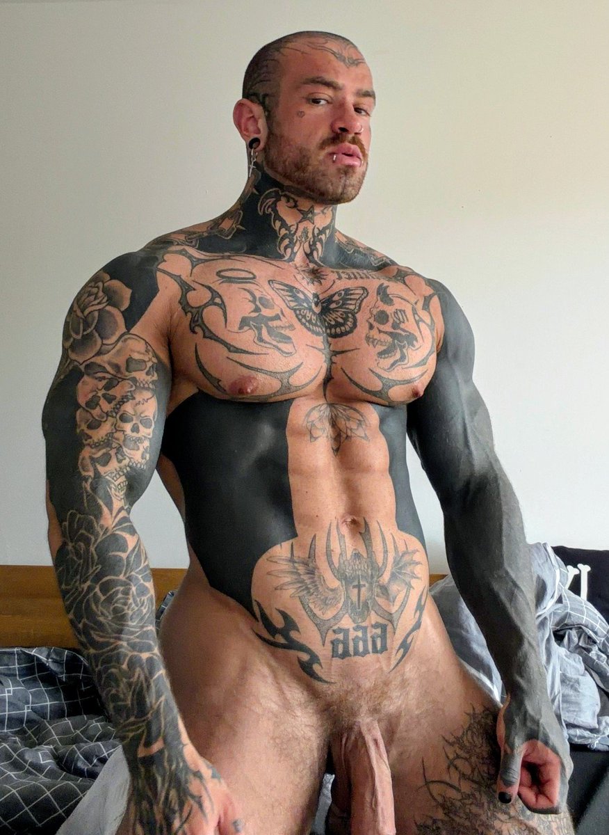 1Angardi's tweet photo. Martes de tatuados...💪🏻🍆💪🏻 #sexy #MartesDeEnseñarLasTetas #hot #TattooMen #TattooTuesday #gym #vergadura #GuaposDeGym #bodypaint #LoBuenoDelCalor #MartesDeMorboYProvocacion https://t.co/ZNw6xBz7iz