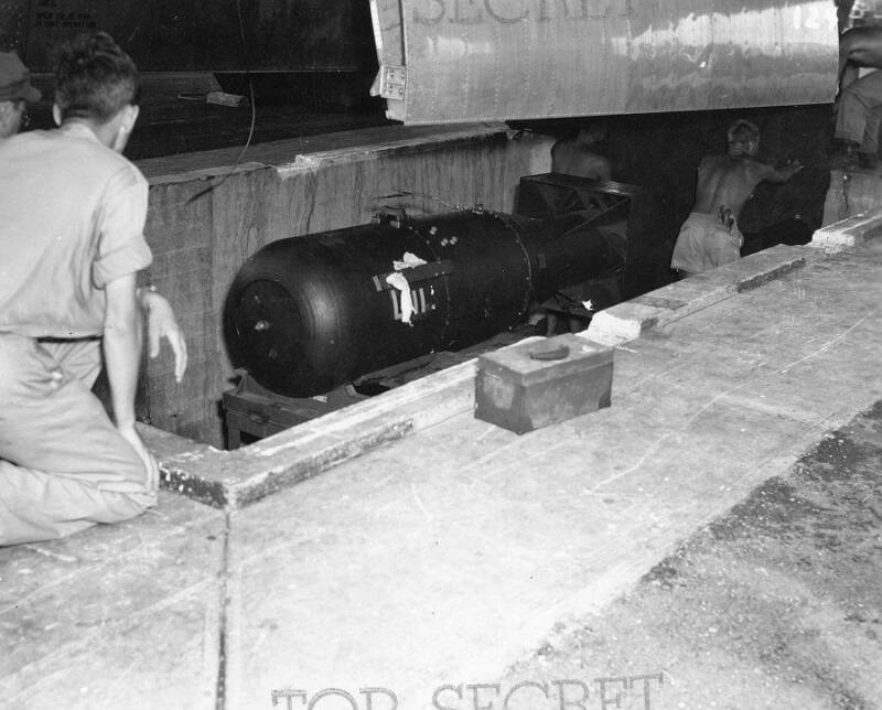 EchoesofWarYT's tweet photo. This is "Little Boy," the atomic bomb that the U.S. Army dropped on Hiroshima, Japan, in the final days of World War II.

The necessary bombing of Hiroshima on Aug. 6, 1945, killed 80,000 people, flattened the city, and changed the world forever. https://t.co/lxv7Xv2bLO