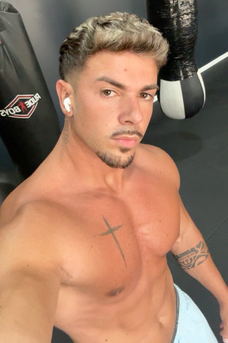 AlexxStroongg's tweet photo. 🏋️💪🔥 https://t.co/dDI5ksh1hE